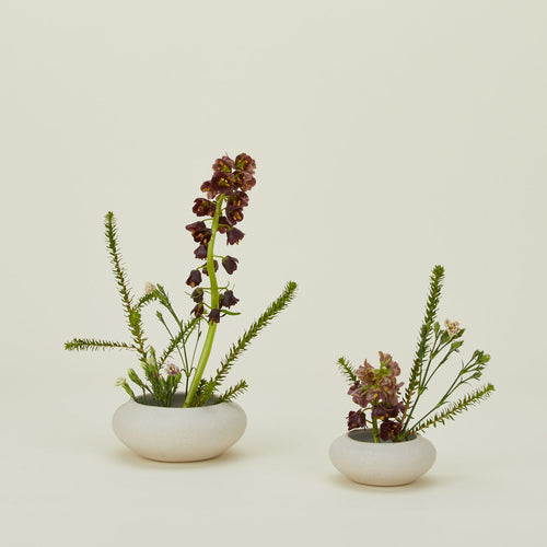 Stoneware Ikebana Vase in Natural in two sizes with flowers.